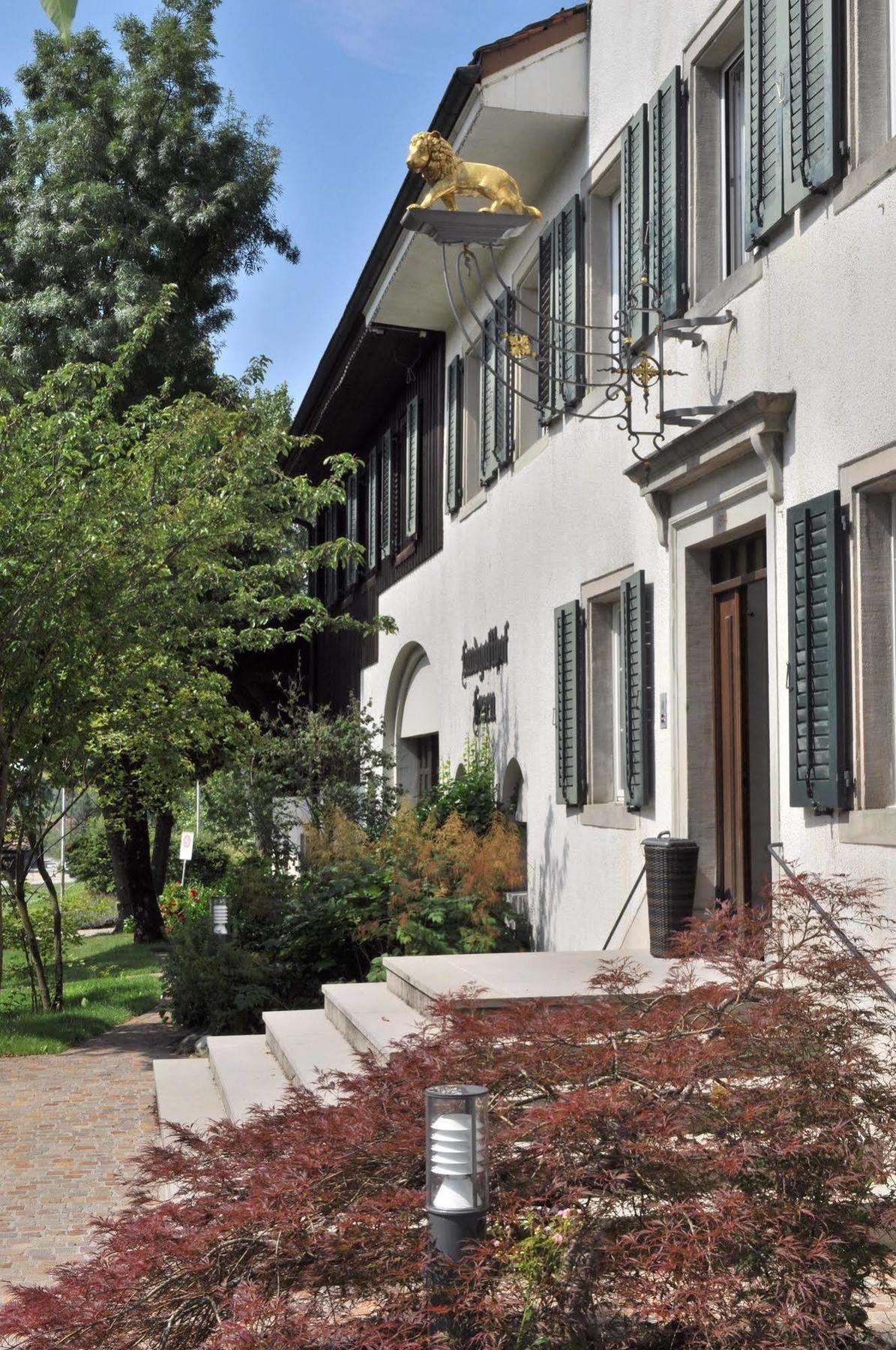 Landgasthof Leuen Uitikon Exterior photo
